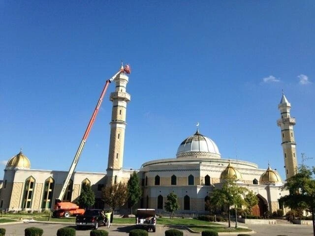 specilaty minaret crane